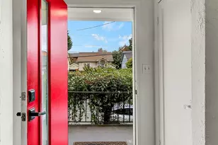2157 Dexter Ave N, Seattle, WA 98109 - Photo 5