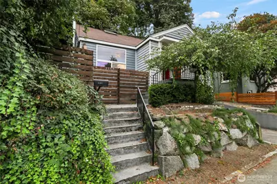 2157 Dexter Avenue N, Seattle, WA 98109 - Photo 1