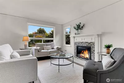 2157 Dexter Avenue N, Seattle, WA 98109 - Photo 7