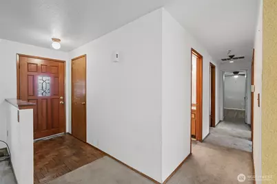 15912 67th Street Ct E, Sumner, WA 98390 - Photo 9