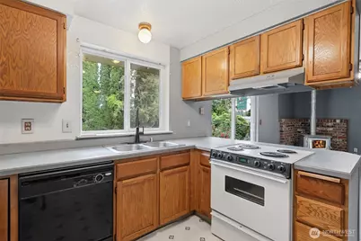 15912 67th Street Ct E, Sumner, WA 98390 - Photo 19