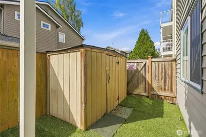 1410 W Casino Road #B13, Everett, WA 98204 - Photo 21