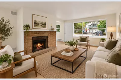 13525 Wallingford Avenue N, Seattle, WA 98133 - Photo 3