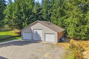 15837 Lawrence Pl SE, Yelm, WA 98597 - Photo 31