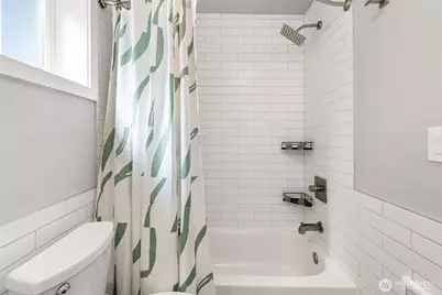 8143 10th Avenue SW, Seattle, WA 98106 - Photo 17