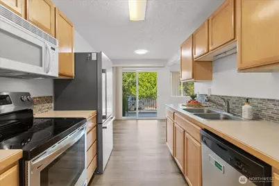 330 Elm Street #205, Everett, WA 98203 - Photo 11