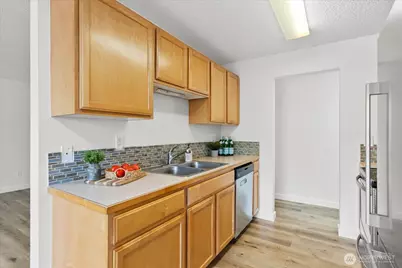 330 Elm Street #205, Everett, WA 98203 - Photo 9