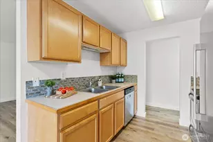 330 Elm St, Everett, WA 98203 - Photo 9