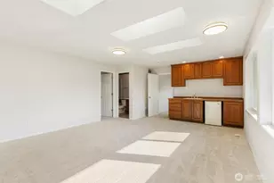18805 94th Ave W, Edmonds, WA 98020 - Photo 33