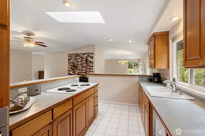 9271 Kristine Drive NW, Bremerton, WA 98311 - Photo 5