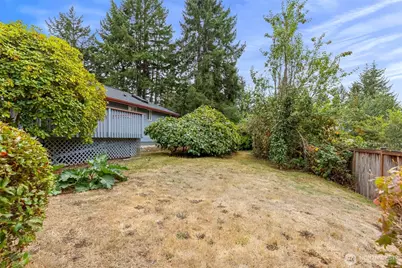 9271 Kristine Drive NW, Bremerton, WA 98311 - Photo 33