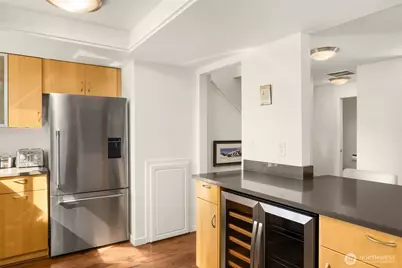 3400 108th Place NE #2, Bellevue, WA 98004 - Photo 15