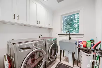 10410 Issaquah Hobart Road SE, Issaquah, WA 98027 - Photo 15