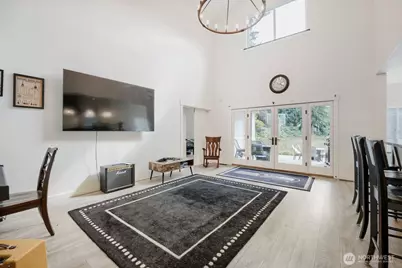 10410 Issaquah Hobart Road SE, Issaquah, WA 98027 - Photo 3