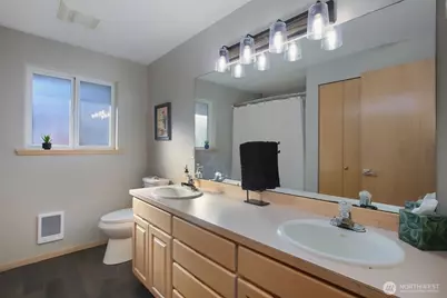 281 NE Lakeshore Drive S, Belfair, WA 98588 - Photo 13