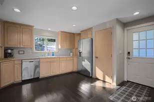 281 NE Lakeshore Dr S, Belfair, WA 98588 - Photo 5