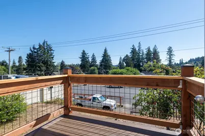 2710 15th Street, Bremerton, WA 98312 - Photo 3