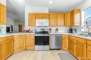 849 SE Marine Dr, College Place, WA 99324 - Photo 13