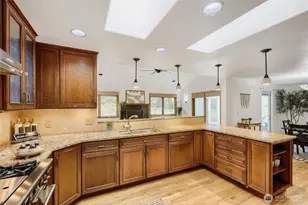14325 102nd Ave NE, Kirkland, WA 98034 - Photo 5
