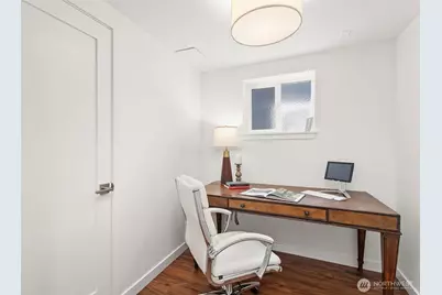 768 N 75th Street, Seattle, WA 98103 - Photo 27
