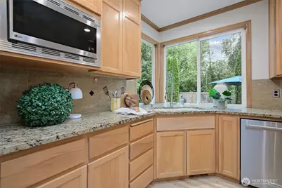 26998 SE 22nd Way, Sammamish, WA 98075 - Photo 9