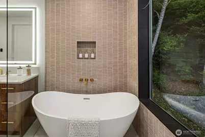 7126 Picnic Place, Edmonds, WA 98026 - Photo 15