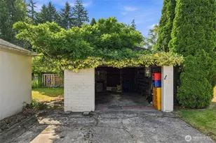 3225 McLeod Rd, Bellingham, WA 98225 - Photo 9