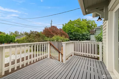 7534 Jones Avenue NW, Seattle, WA 98117 - Photo 23