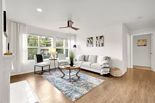 500 Aloha St, Seattle, WA 98109 - Photo 3