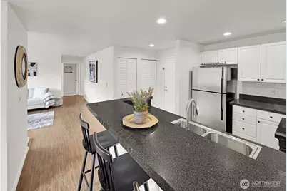 500 Aloha Street #305, Seattle, WA 98109 - Photo 9