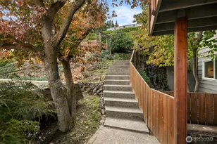 2020 Overlook Dr, Wenatchee, WA 98801 - Photo 5