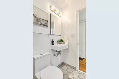 3046 24th Avenue W, Seattle, WA 98199 - Photo 21