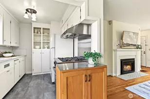 3046 24th Ave W, Seattle, WA 98199 - Photo 9