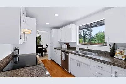14404 167th Place SE, Renton, WA 98059 - Photo 13