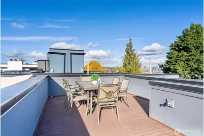 710 McGraw Street, Seattle, WA 98109 - Photo 17