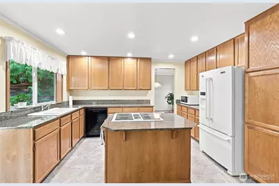 18232 126th Street SE, Snohomish, WA 98290 - Photo 9
