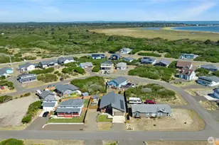 1252 Storm King Ave SW, Ocean Shores, WA 98569 - Photo 37