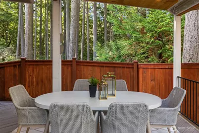 21245 NE Inglewood Hill Road, Sammamish, WA 98074 - Photo 35