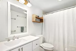 22993 Marine View Dr S, Des Moines, WA 98198 - Photo 19