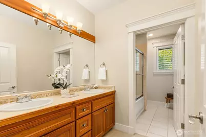 13102 Trail Heights Court NE, Bainbridge Island, WA 98110 - Photo 25