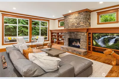 13102 Trail Heights Court NE, Bainbridge Island, WA 98110 - Photo 15