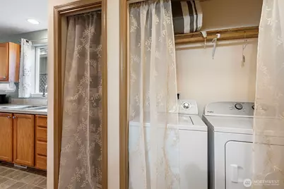 8910 161st Street E, Puyallup, WA 98375 - Photo 13