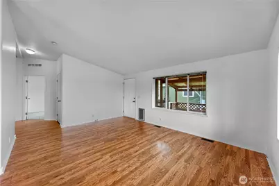 8585 Harborview Road #5, Blaine, WA 98230 - Photo 9