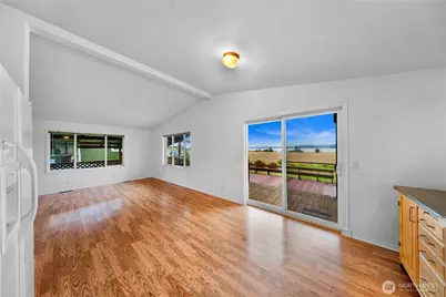 8585 Harborview Road #5, Blaine, WA 98230 - Photo 15