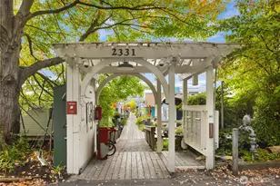 2331 Fairview Ave E, Seattle, WA 98102 - Photo 33