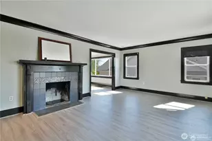 328 NE 52nd St, Seattle, WA 98105 - Photo 3