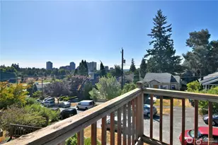 328 NE 52nd St, Seattle, WA 98105 - Photo 7