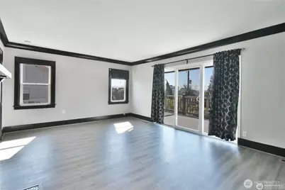 328 NE 52nd Street, Seattle, WA 98105 - Photo 5