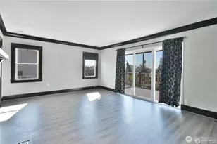 328 NE 52nd St, Seattle, WA 98105 - Photo 5