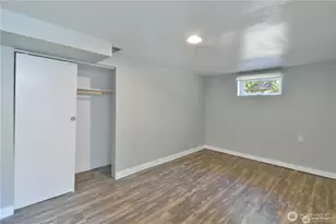 328 NE 52nd St, Seattle, WA 98105 - Photo 27